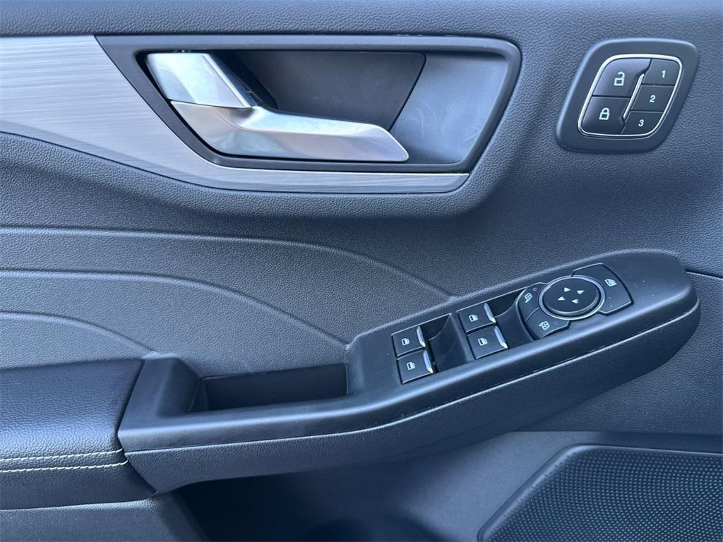new 2025 Ford Escape PHEV car, priced at $46,875