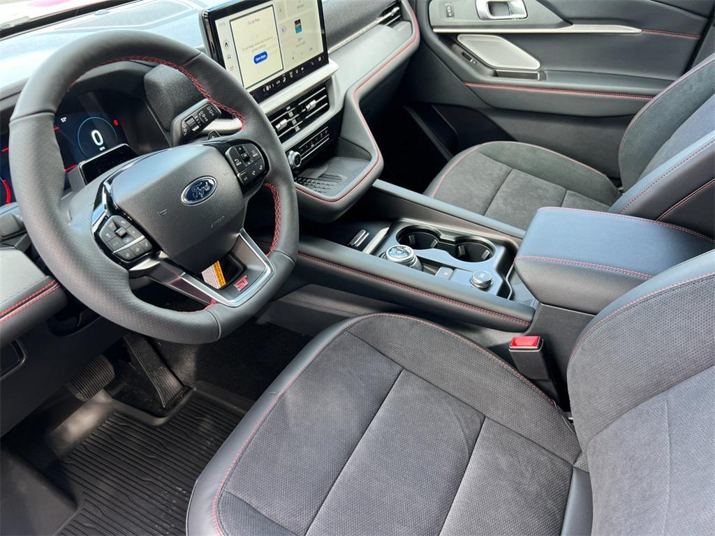 new 2025 Ford Explorer car, priced at $59,642