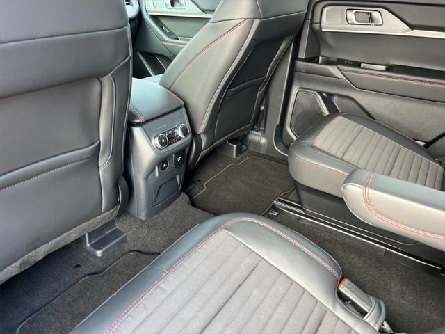 new 2025 Ford Explorer car, priced at $52,395