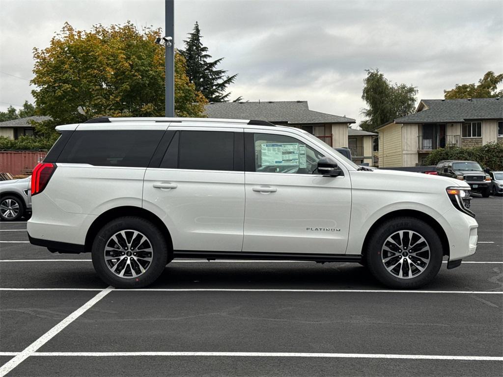 new 2025 Ford Expedition car, priced at $78,070
