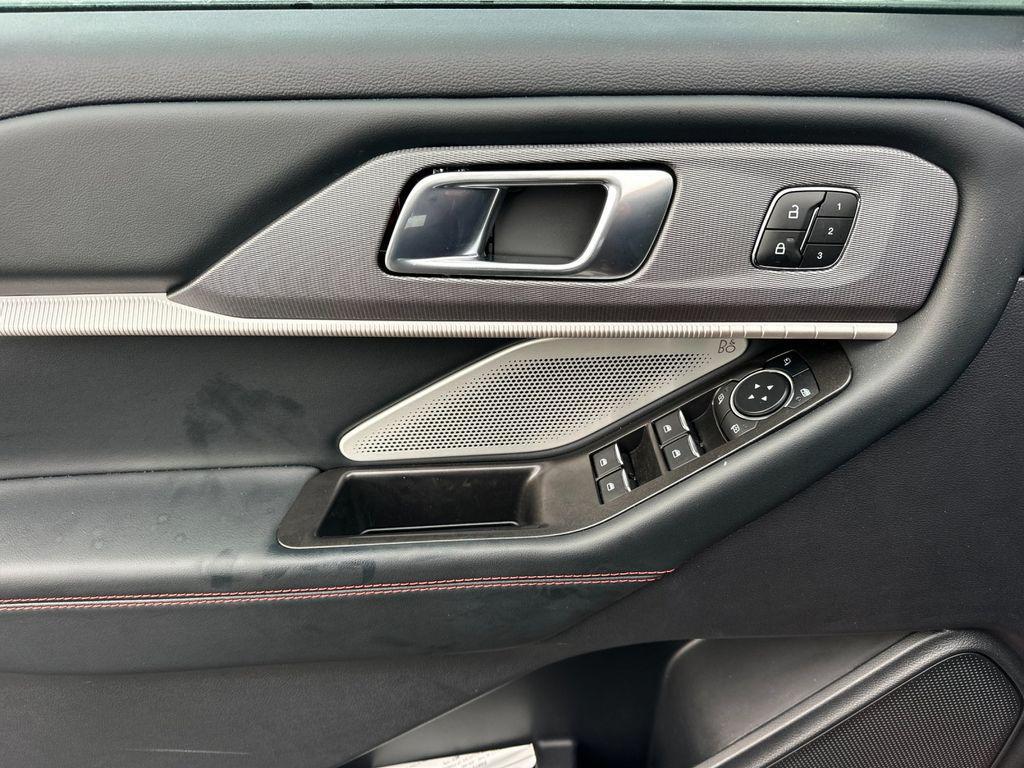 new 2025 Ford Explorer car, priced at $59,845