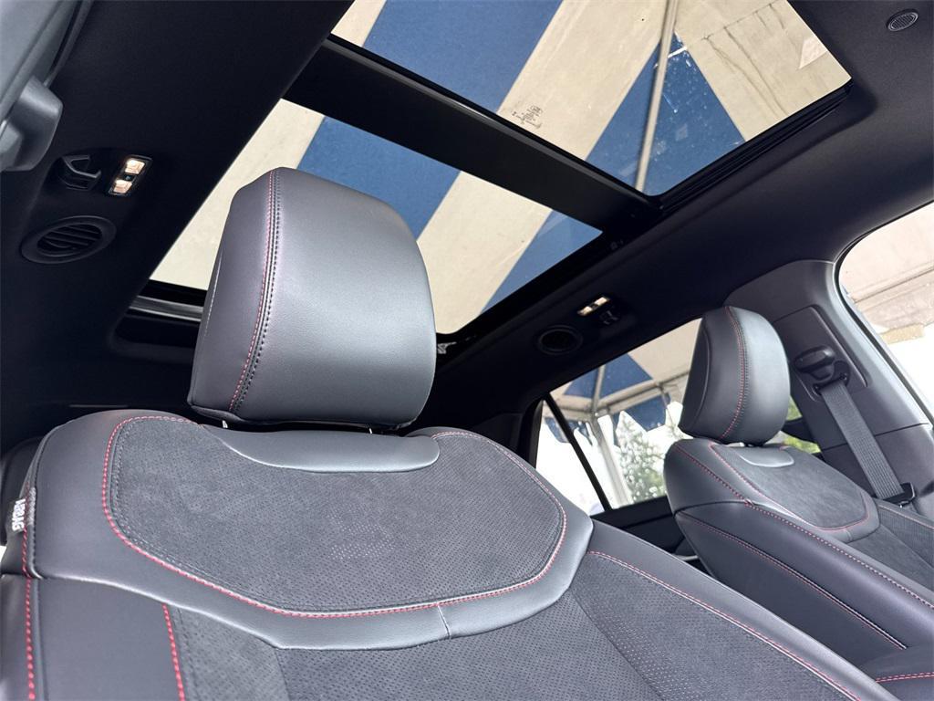 new 2025 Ford Explorer car, priced at $61,485
