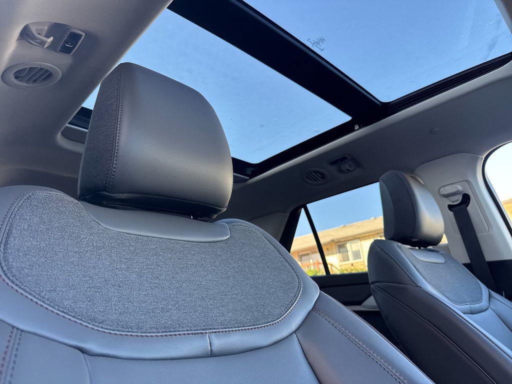 new 2025 Ford Explorer car, priced at $47,411