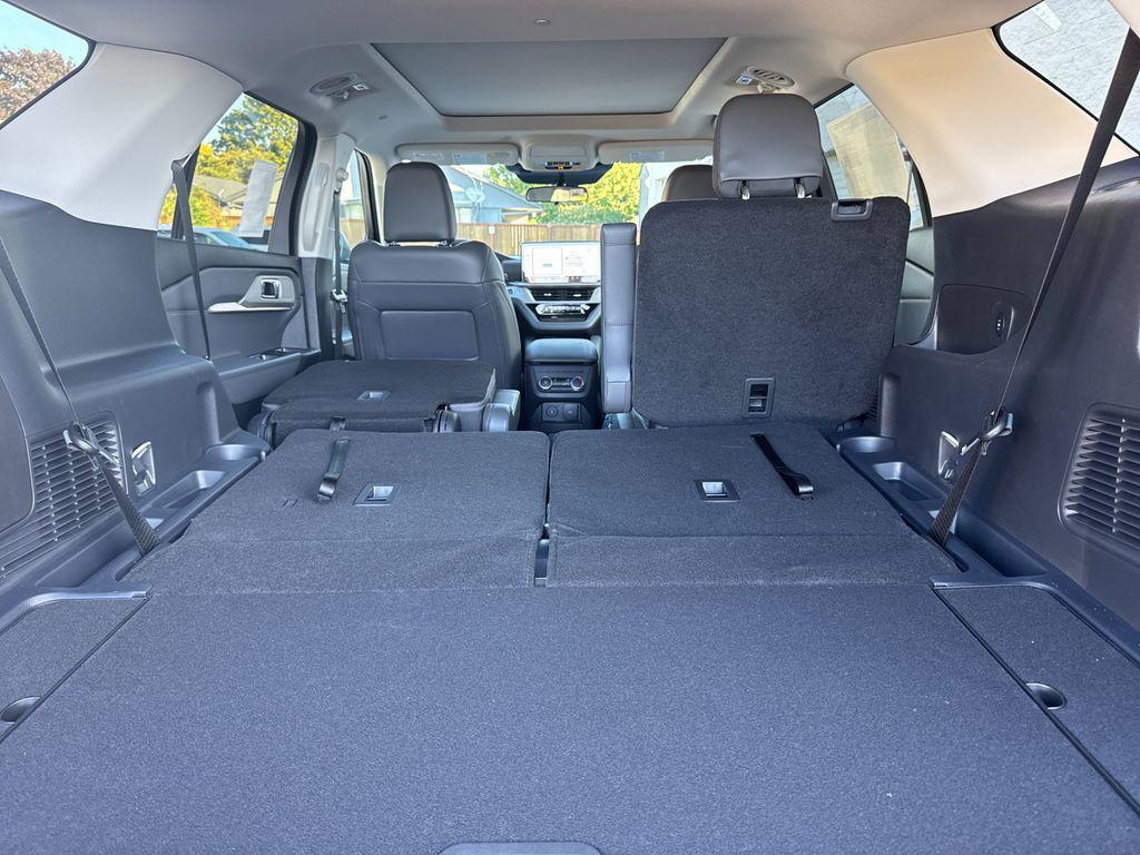 new 2025 Ford Explorer car, priced at $47,411