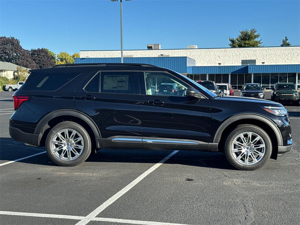 new 2025 Ford Explorer car, priced at $49,585