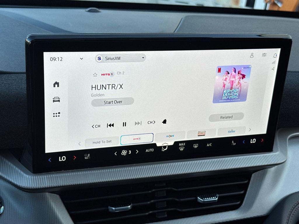 new 2025 Ford Explorer car, priced at $47,411