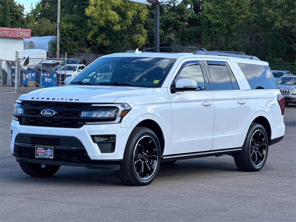 used 2022 Ford Expedition car
