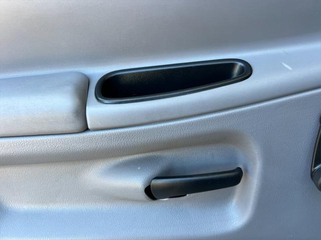 used 2001 Dodge Ram 1500 car, priced at $9,995