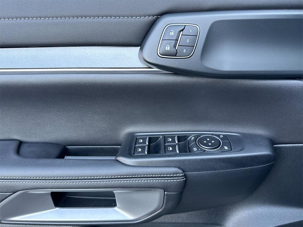 new 2025 Ford Ranger car, priced at $49,405