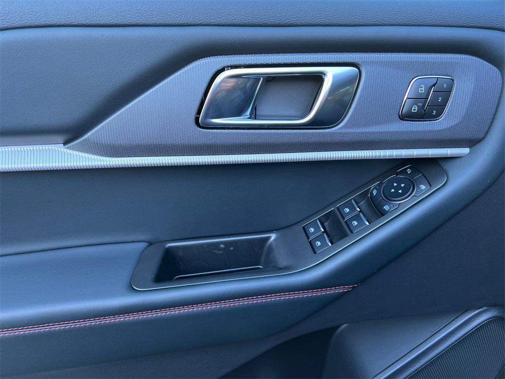 new 2025 Ford Explorer car, priced at $50,380