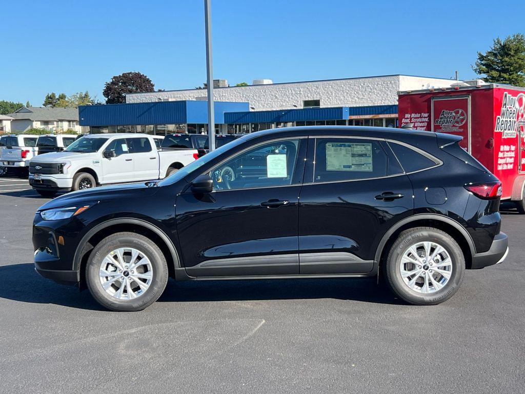 new 2025 Ford Escape car, priced at $29,020