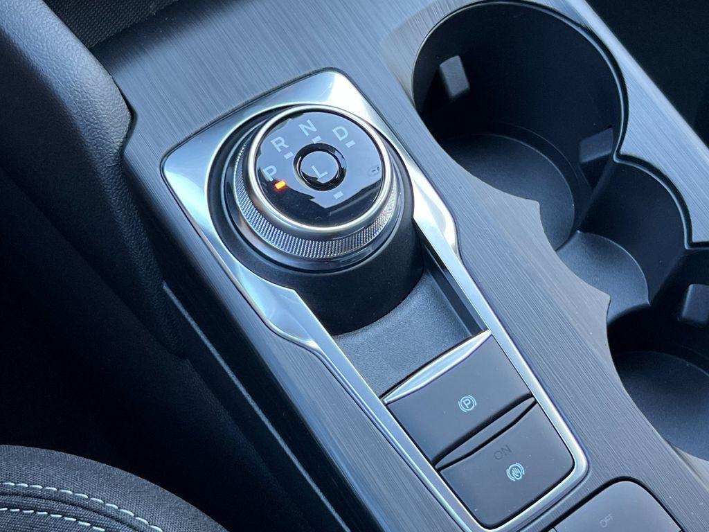 new 2025 Ford Escape car, priced at $29,020