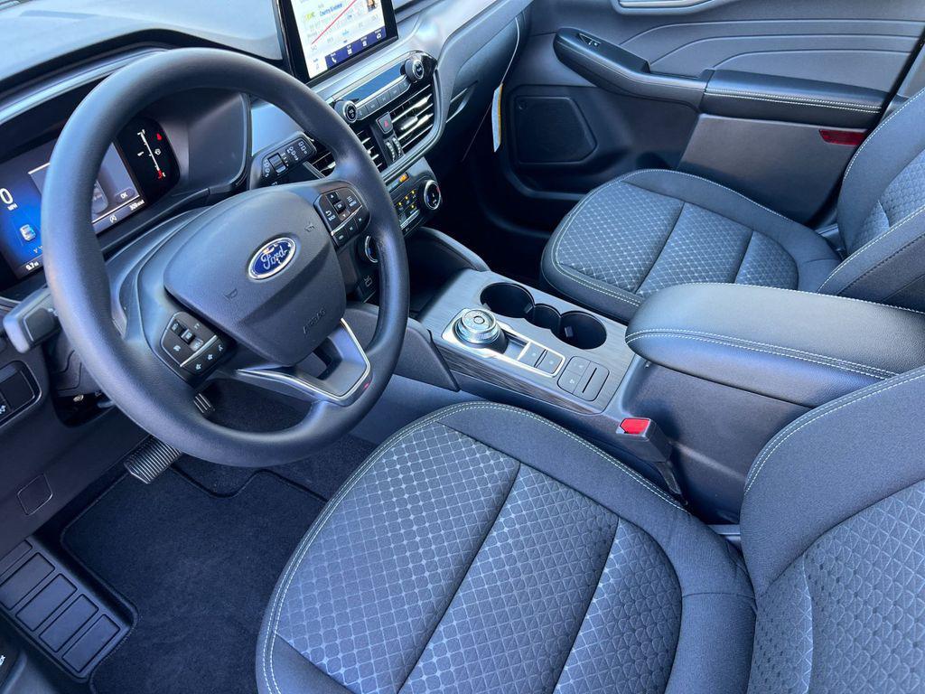 new 2025 Ford Escape car, priced at $29,020