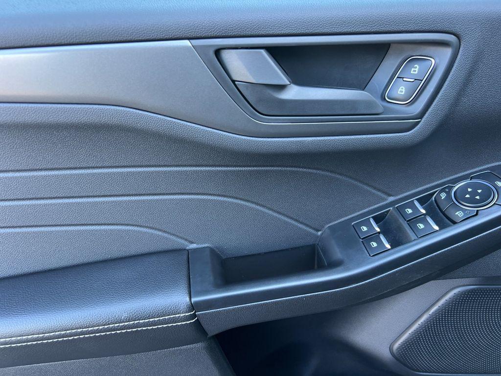 new 2025 Ford Escape car, priced at $29,020