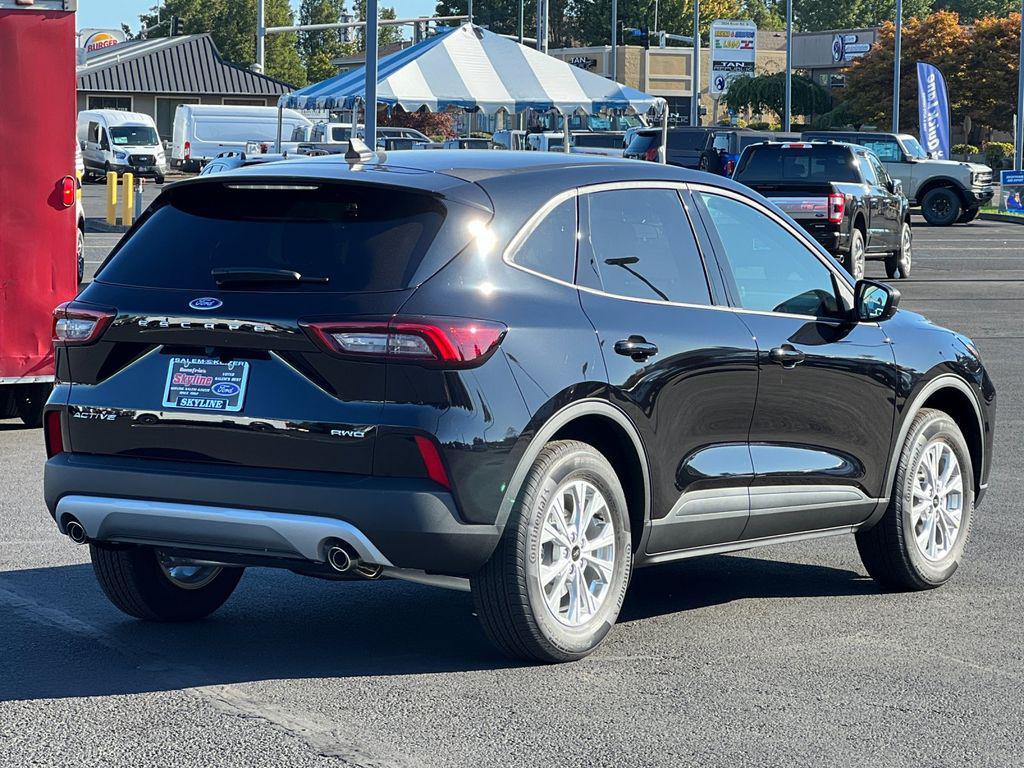 new 2025 Ford Escape car, priced at $29,020