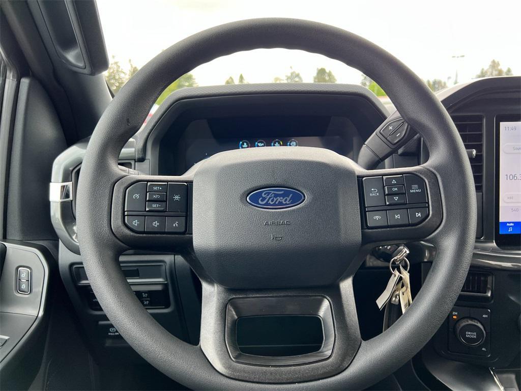 new 2025 Ford F-150 car, priced at $45,943