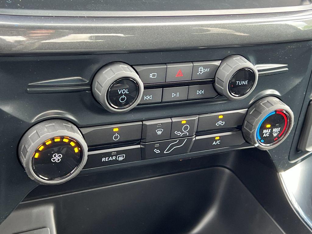 new 2025 Ford F-150 car, priced at $45,643