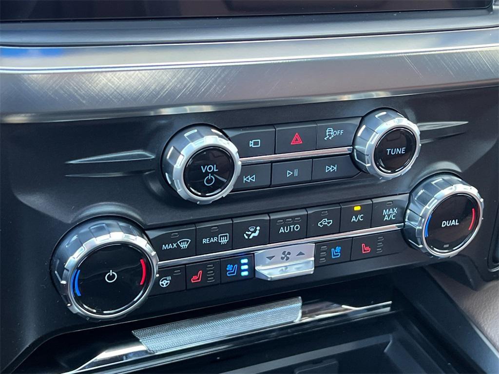 new 2025 Ford F-250 car, priced at $95,065