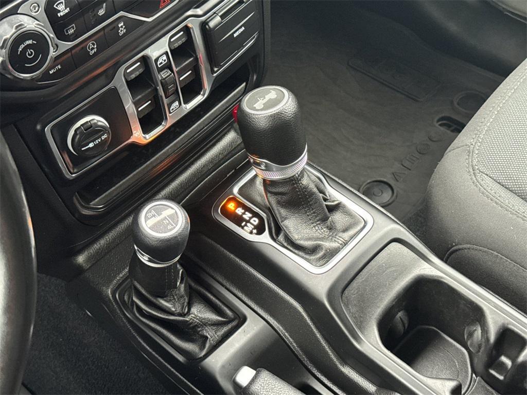 used 2022 Jeep Wrangler Unlimited car, priced at $40,998