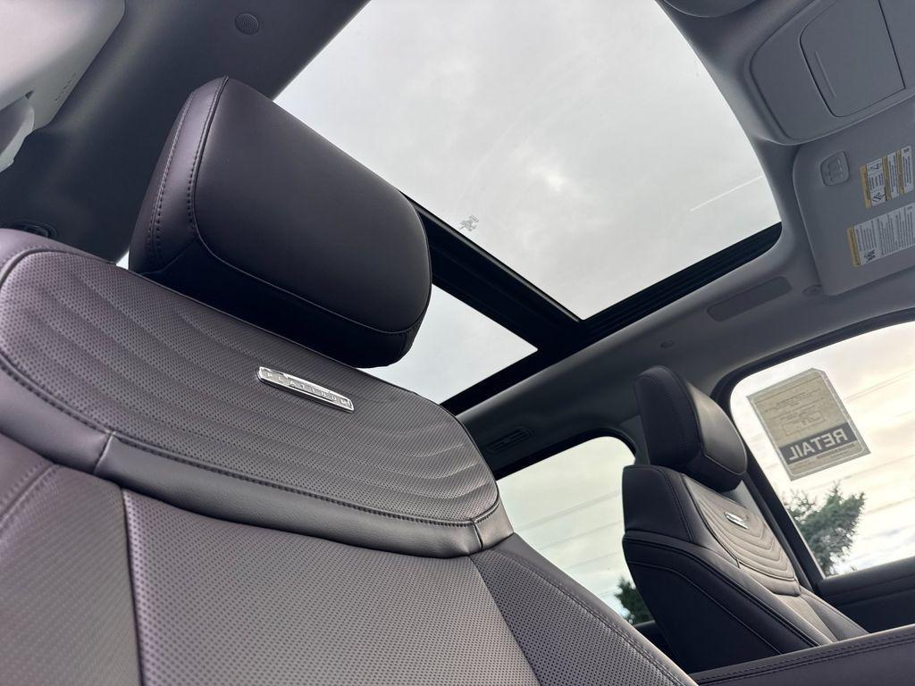 new 2025 Ford Expedition car, priced at $91,015