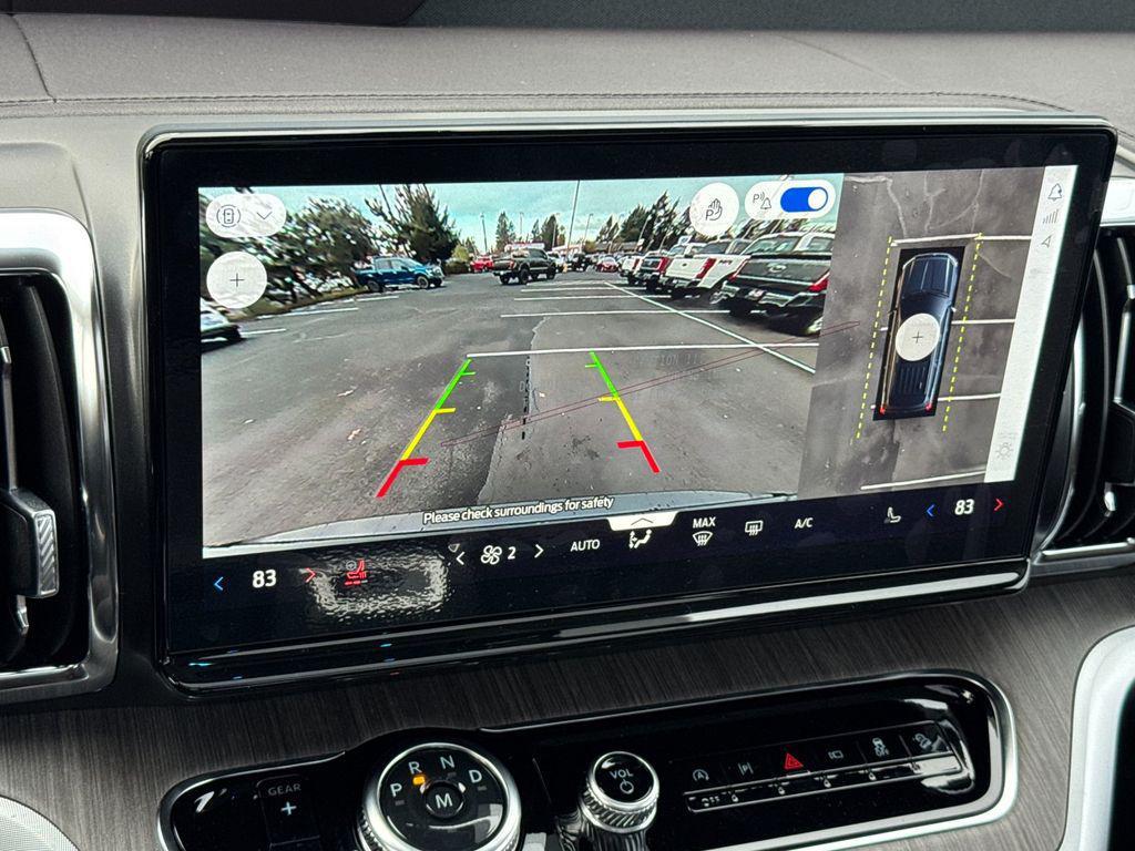 new 2025 Ford Expedition car, priced at $91,015