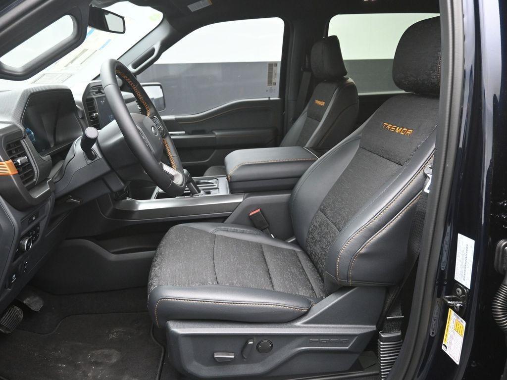 new 2025 Ford F-150 car, priced at $60,292