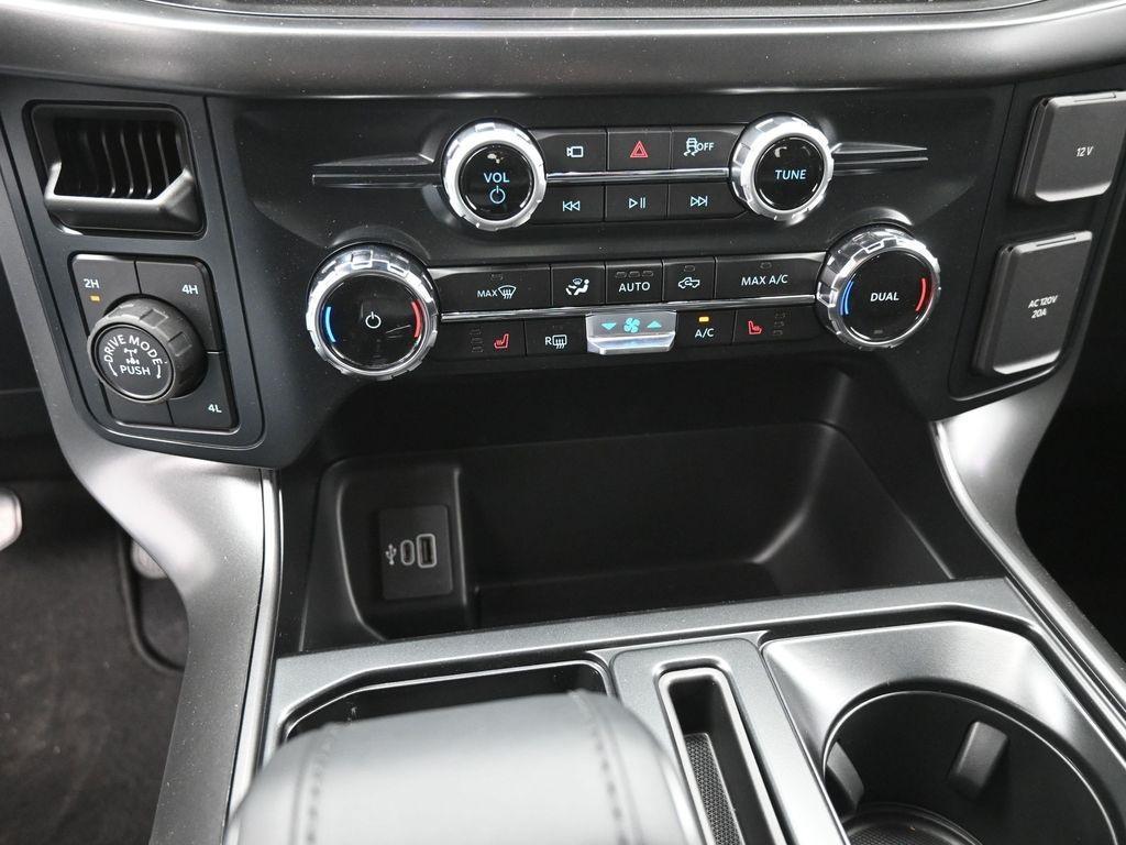 new 2025 Ford F-150 car, priced at $60,292