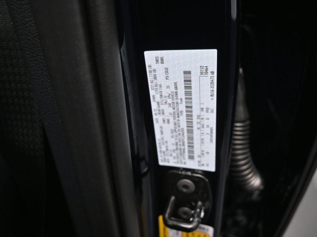 new 2025 Ford F-150 car, priced at $60,292