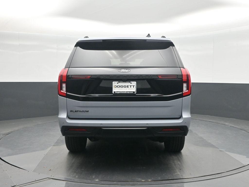 new 2025 Ford Expedition car, priced at $79,897