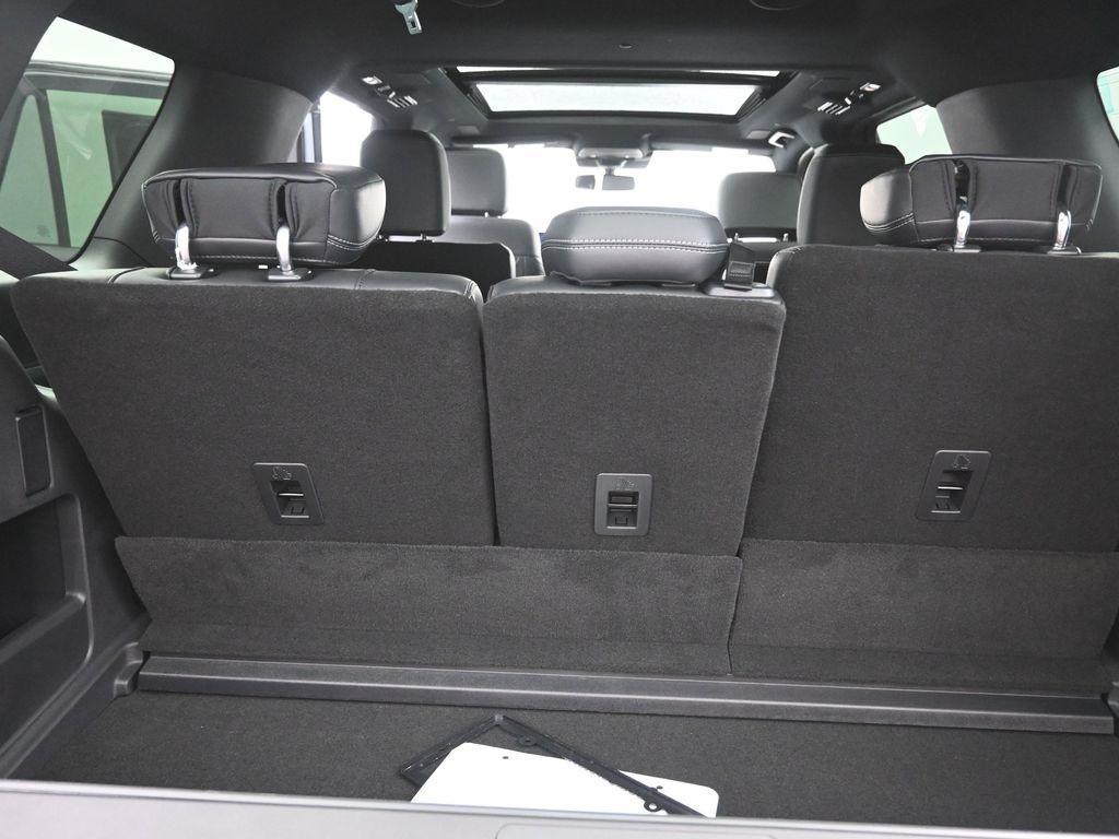 new 2025 Ford Expedition car, priced at $79,897