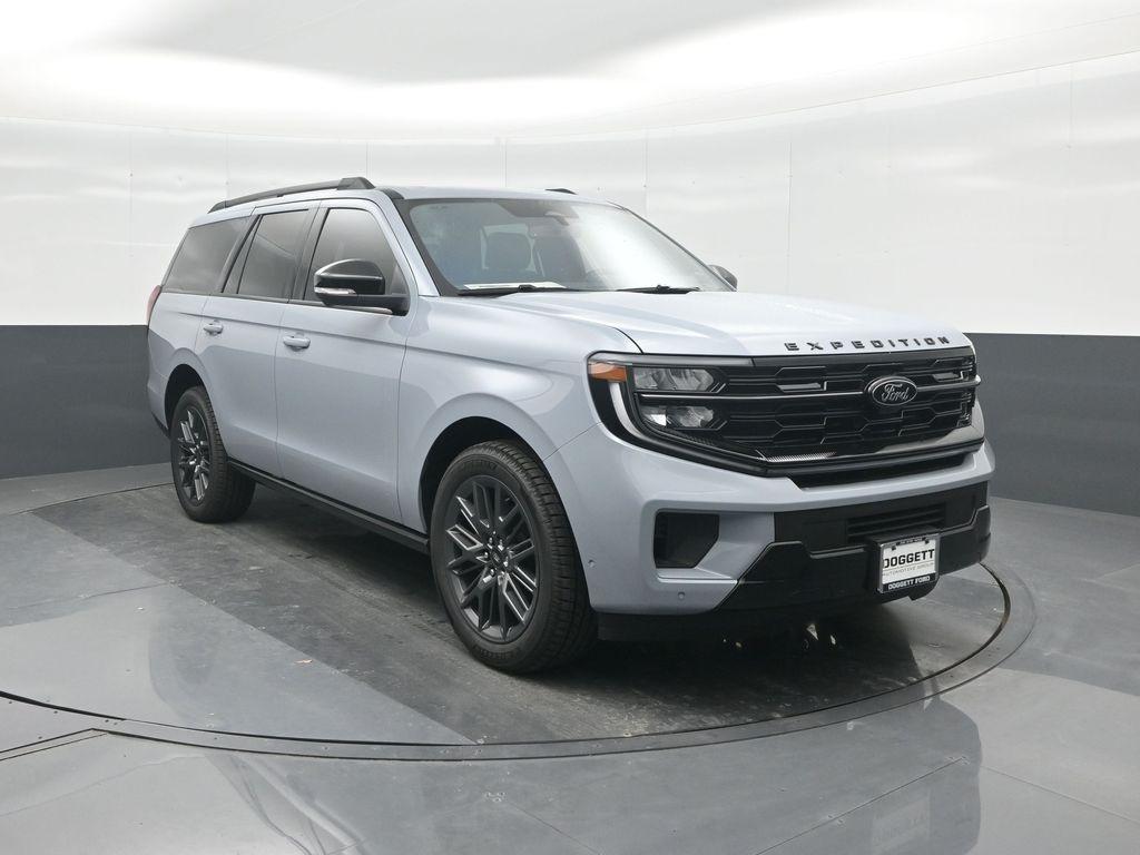 new 2025 Ford Expedition car, priced at $79,897
