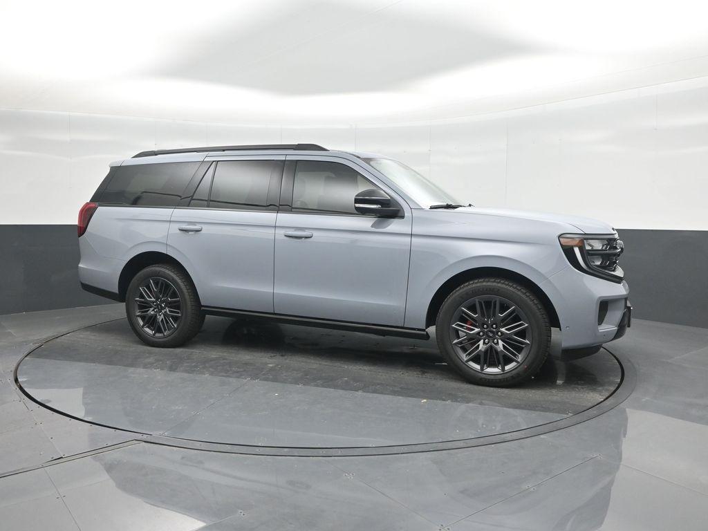 new 2025 Ford Expedition car, priced at $79,897