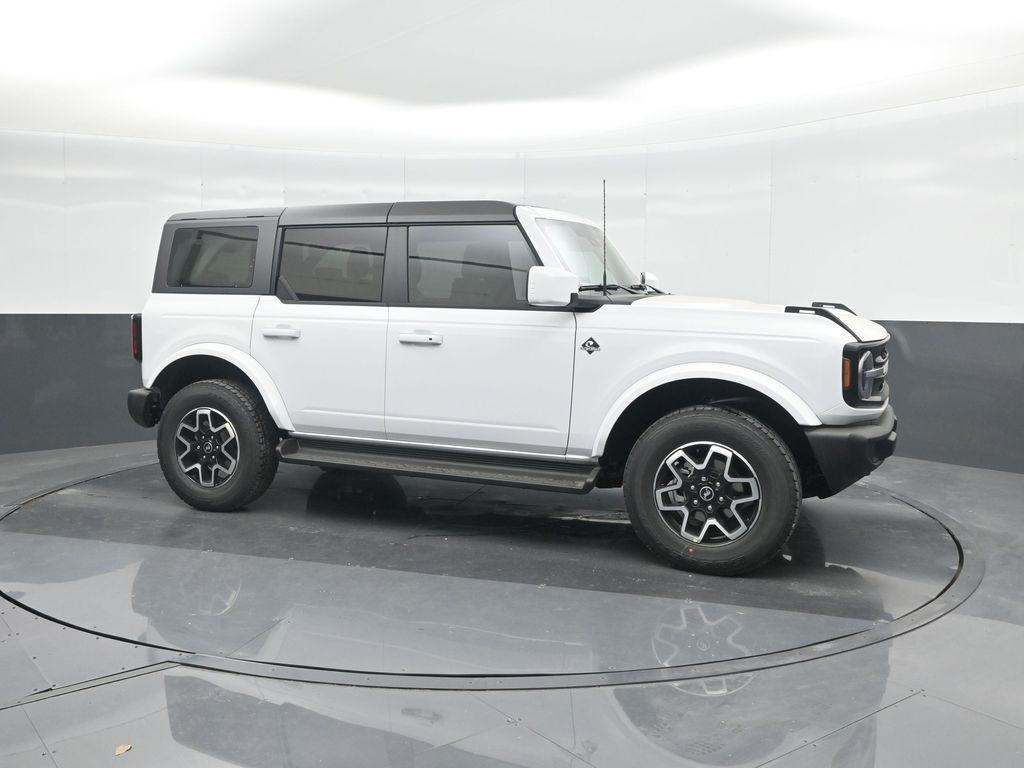new 2025 Ford Bronco car, priced at $48,043