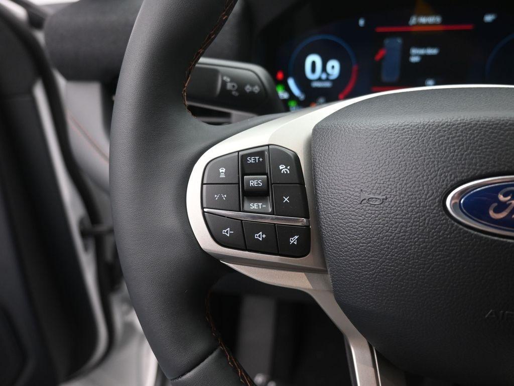 new 2025 Ford Explorer car, priced at $43,296