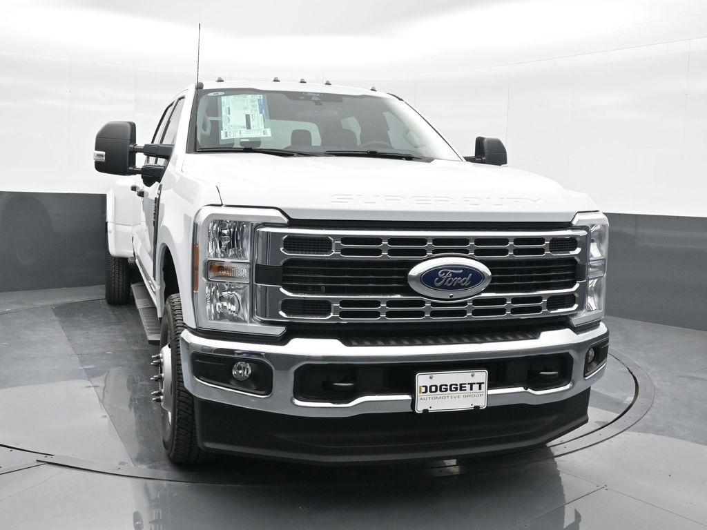 new 2025 Ford F-350 car, priced at $74,825