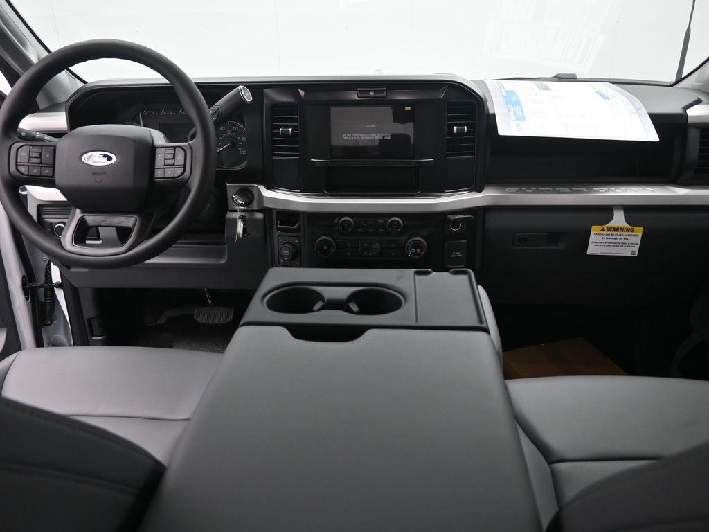 new 2025 Ford F-250 car, priced at $59,374