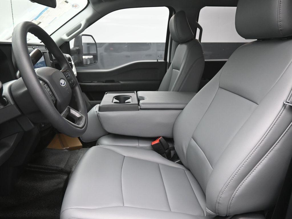 new 2025 Ford F-250 car, priced at $59,874