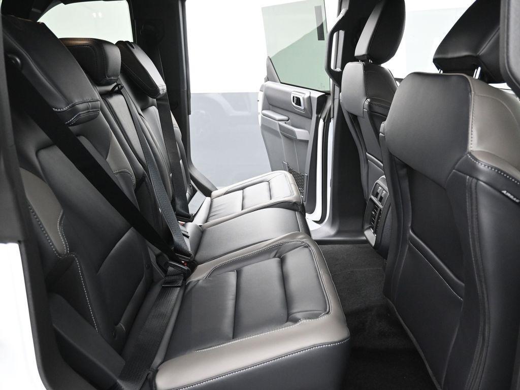 new 2025 Ford Bronco car, priced at $48,043