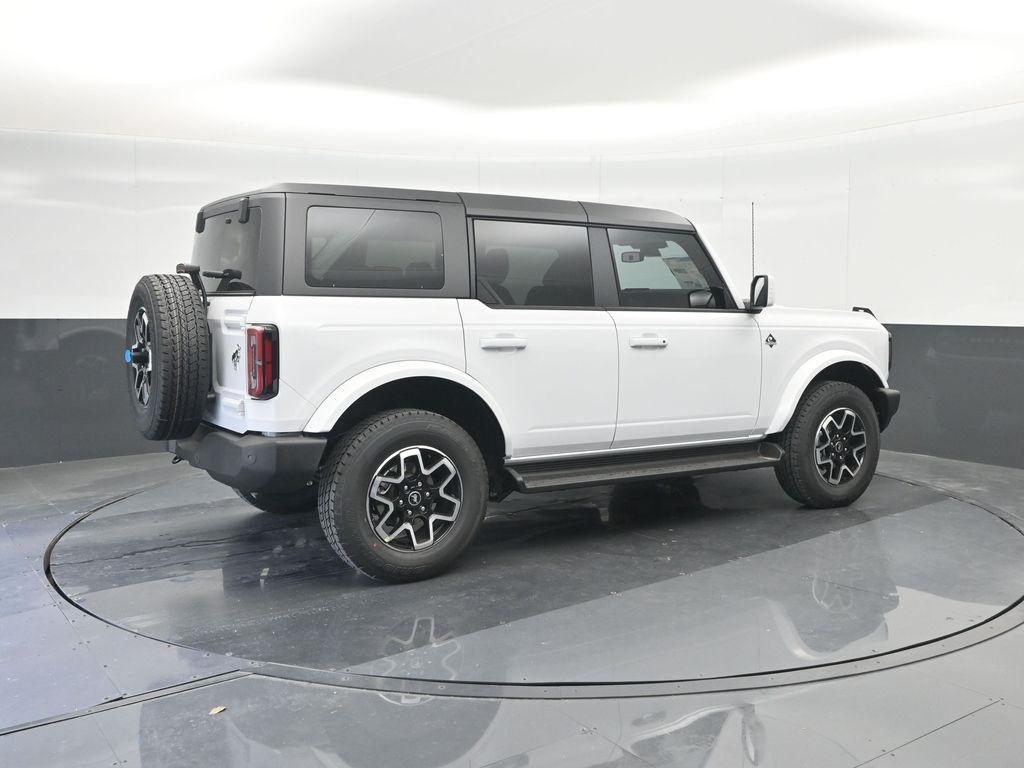 new 2025 Ford Bronco car, priced at $48,043