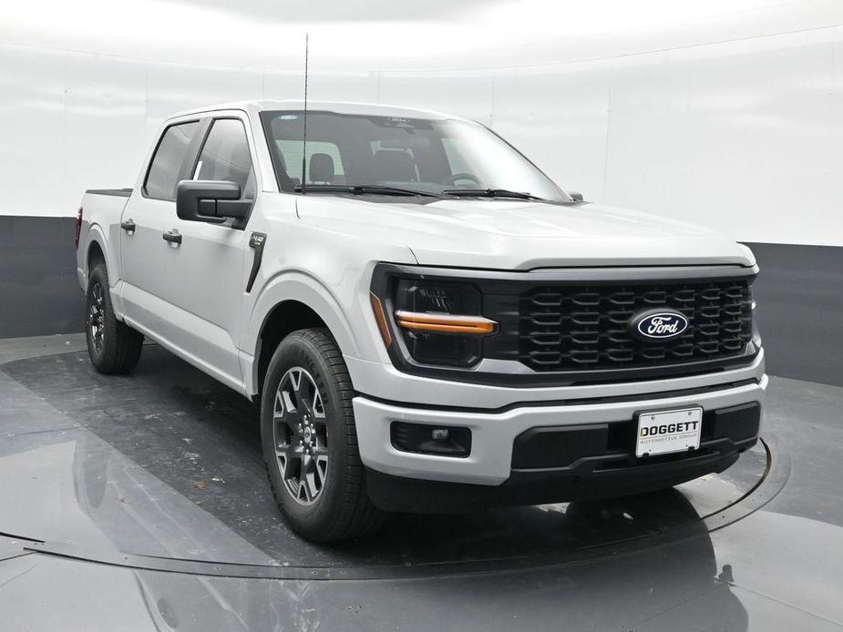 new 2024 Ford F-150 car, priced at $37,699