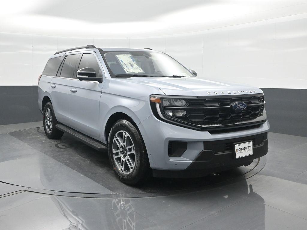 new 2025 Ford Expedition car, priced at $64,078