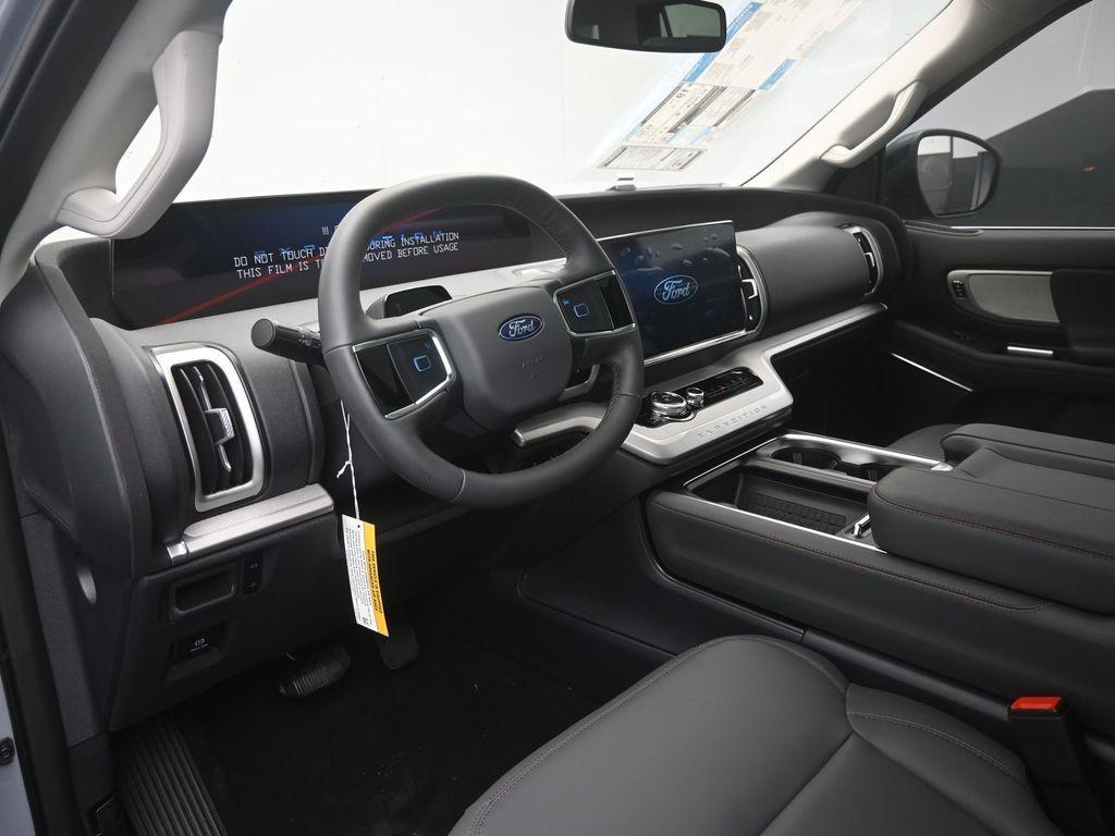 new 2025 Ford Expedition car, priced at $64,078
