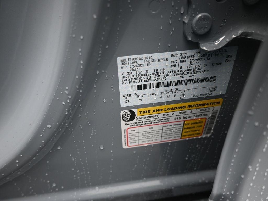 new 2025 Ford Expedition car, priced at $64,078