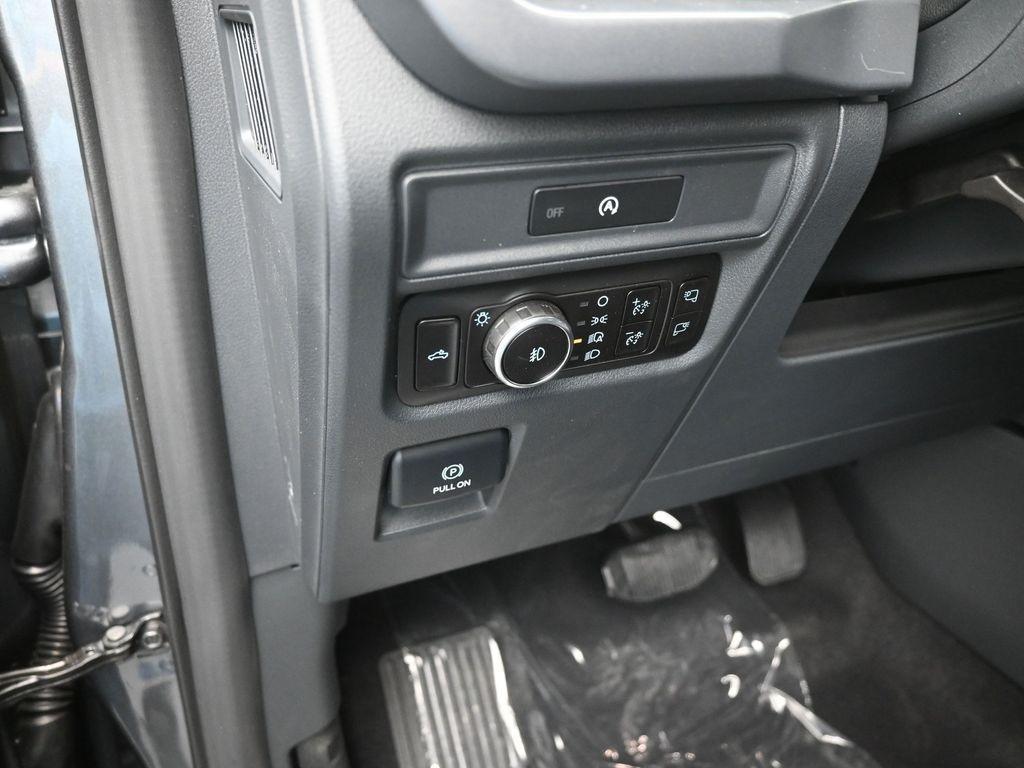 new 2025 Ford F-150 car, priced at $54,673