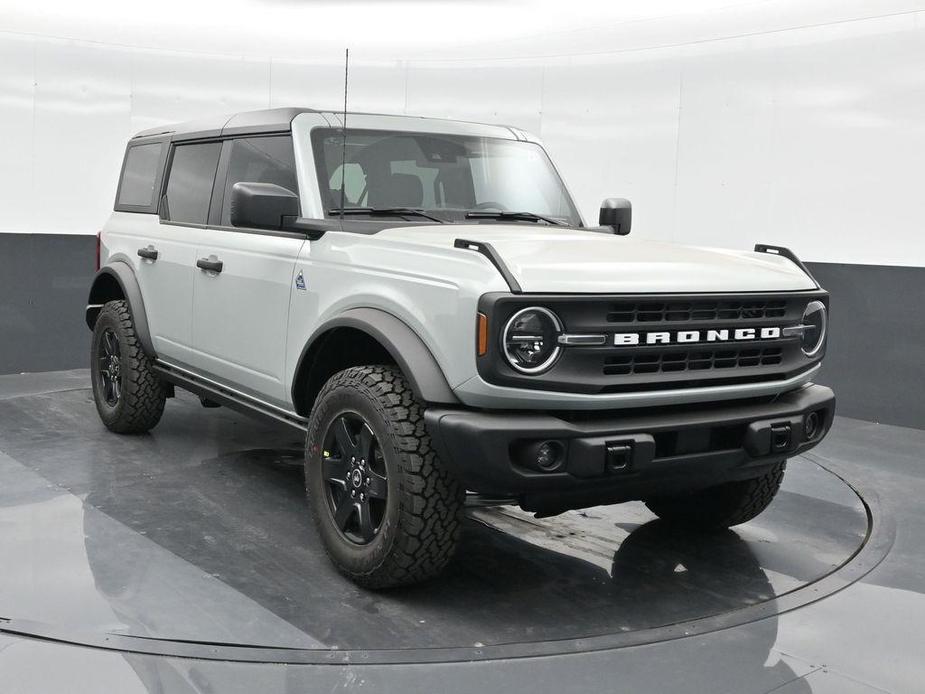 new 2024 Ford Bronco car, priced at $44,549