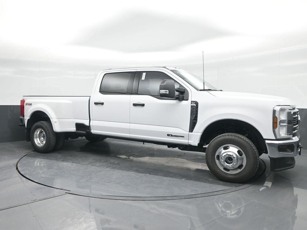 new 2025 Ford F-350 car, priced at $73,470