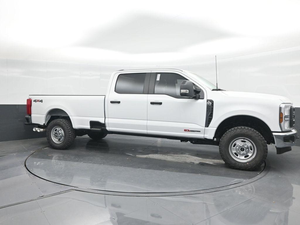 new 2025 Ford F-250 car, priced at $61,678