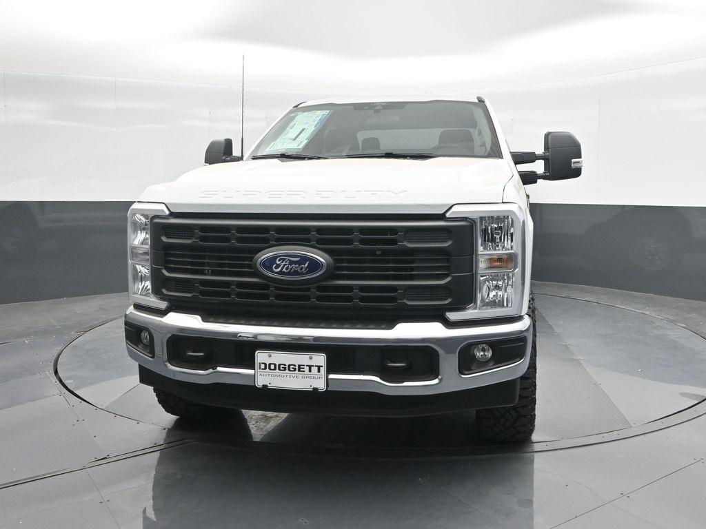 new 2025 Ford F-250 car, priced at $61,678