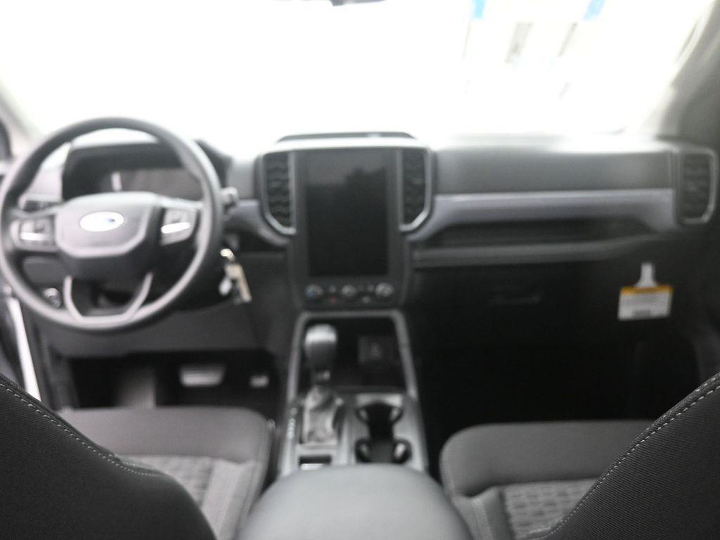 new 2025 Ford Ranger car, priced at $33,935