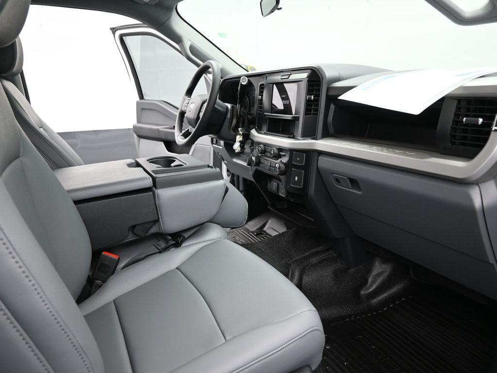 new 2025 Ford F-250 car, priced at $59,047